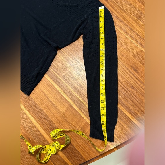 Renee C Black Sweater - Sz L - Picture 3 of 12